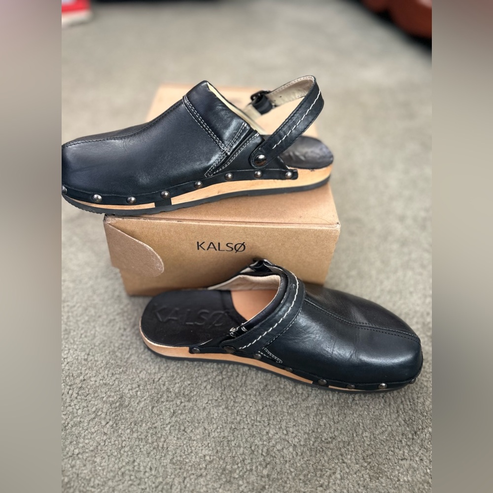 KalsØ Earth® Clogs Shanti in black leather Size 8